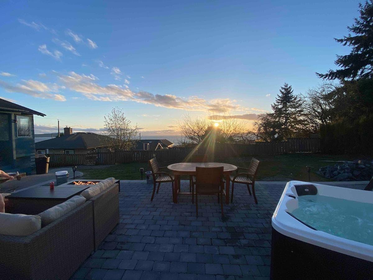 The patio furniture, fire pit and hot tub are available for use 